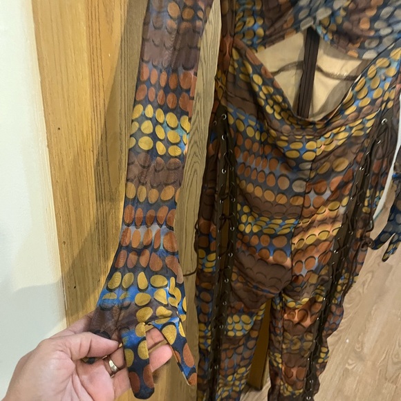 Multicolor bodysuit with a lot of details - Picture 5 of 6